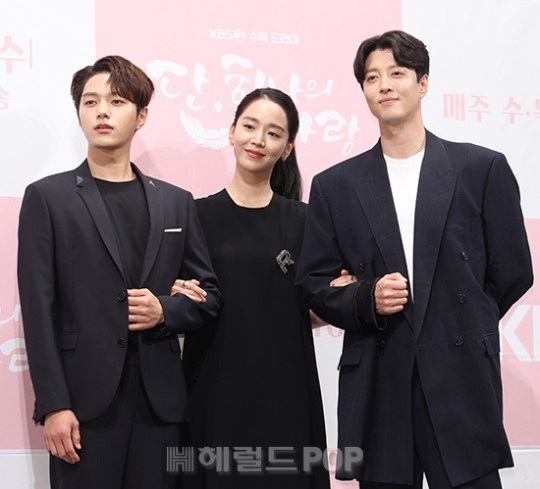 김명수. 신혜선. 이동건/사진=민선유기자