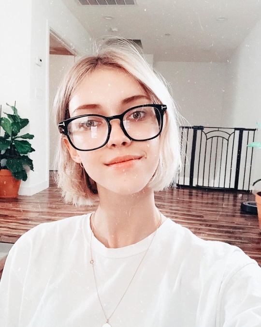 스테파니 미초바 인스타그램