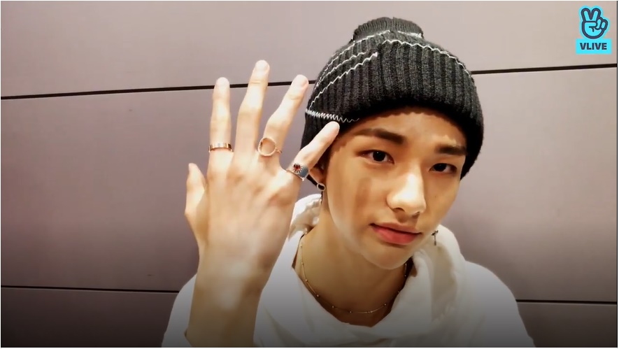 帽子・その他 VARZAR [Stray Kids Hyunjin wearing TXT Beomgyu] [Bajaal] Sto Hyunjin and Beomgyu and in | TikTok