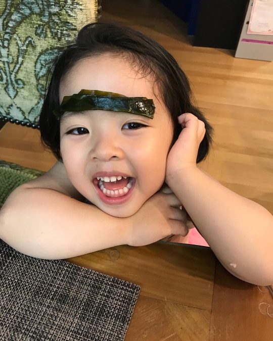 이윤지 인스타