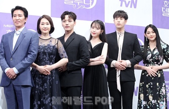 '호텔 델루나' 출연진/사진=민선유 기자