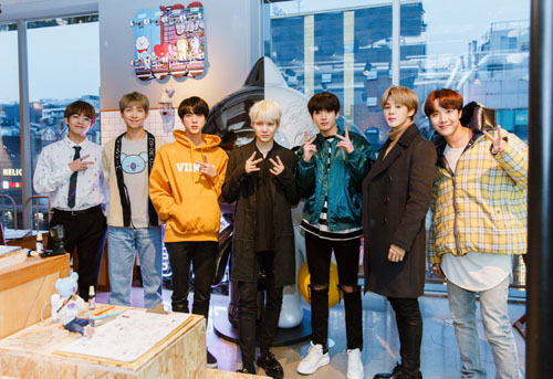 BTS at Line Store