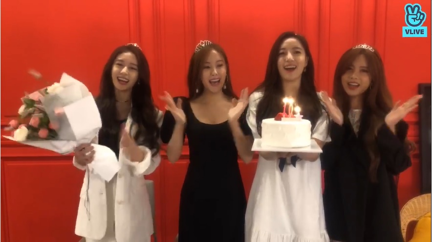 (Naver's V Live)
