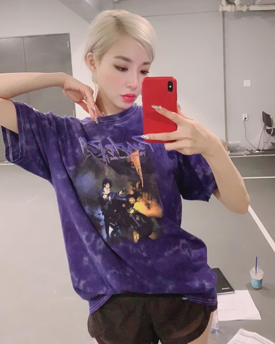 티파니영 인스타