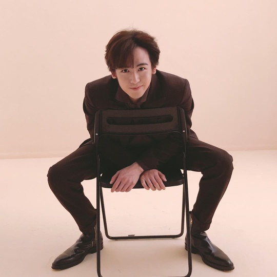 닉쿤 인스타