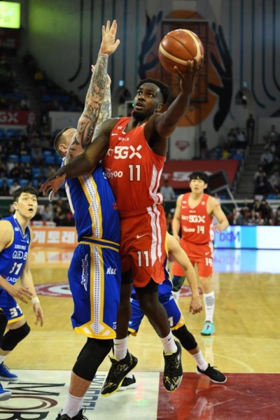 지난 삼성전에서 팀의 4연승을 이끈 자밀워니. [사진=KBL]