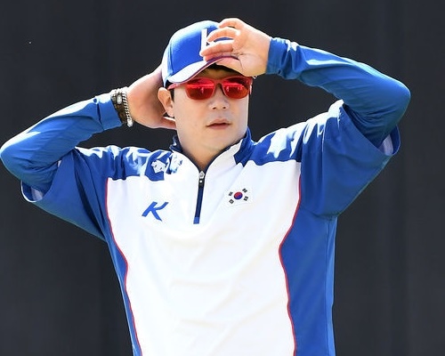 푸에르토리코와의 평가전을 앞두고 몸을 풀고 있는 KIA 타이거즈의 양현종. [사진=KBO]