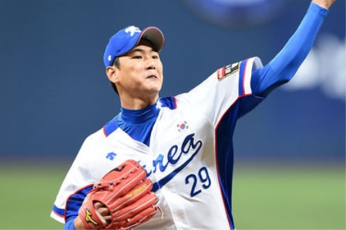 전력투구하고 있는 SK 와이번스의 김광현. [사진=KBO]