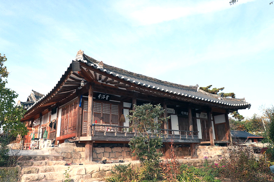 파평윤씨 죽호고택 (예천군 제공)