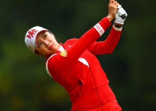 이보미가 28일 리코컵 최종전 첫날 공동 6위로 마쳤다.
