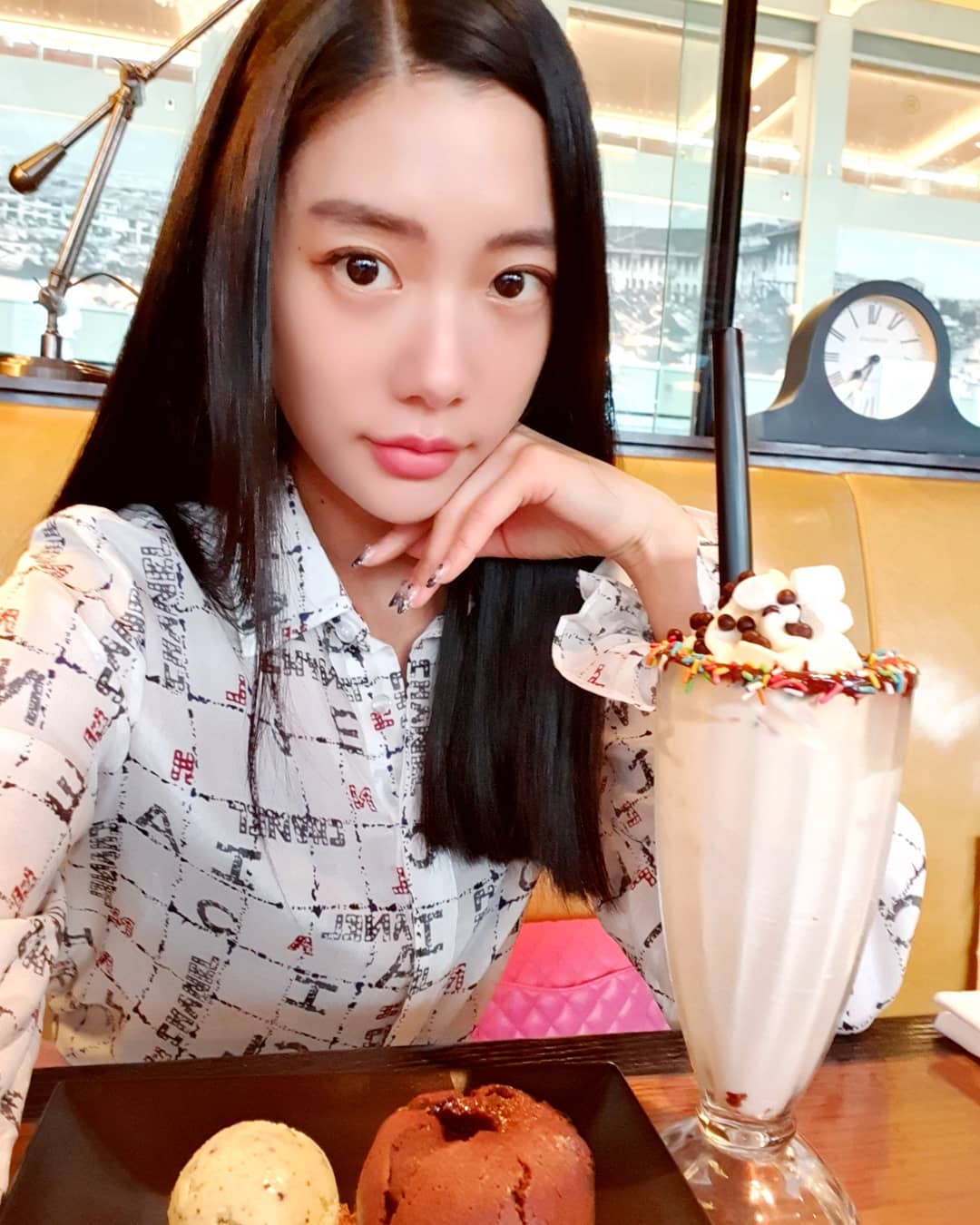 클라라 인스타