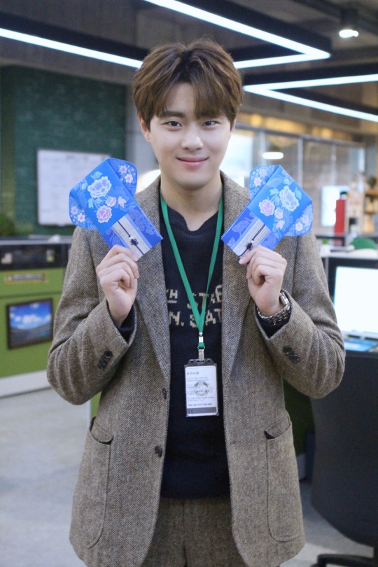 'HB엔터테인먼트' 제공