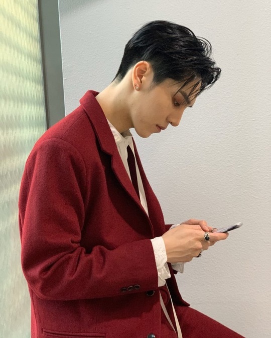 펜타곤 공식 인스타그램