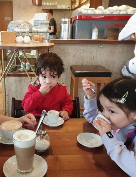 안나 인스타