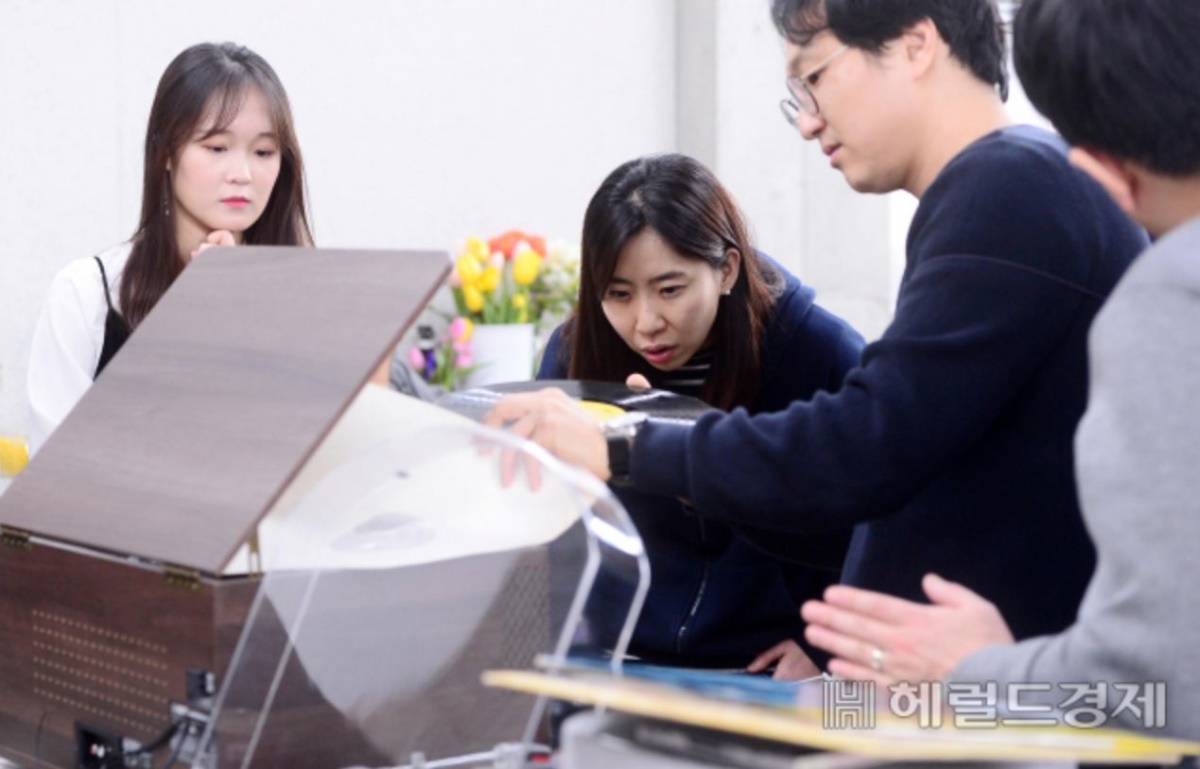 “지금은 공격적 투자할 때” 김슬아 마켓컬리 대표