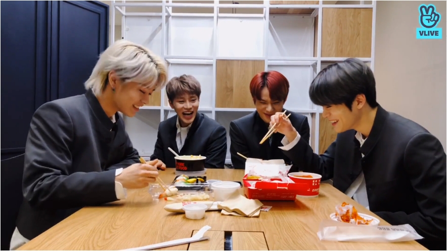 (Naver's V Live)