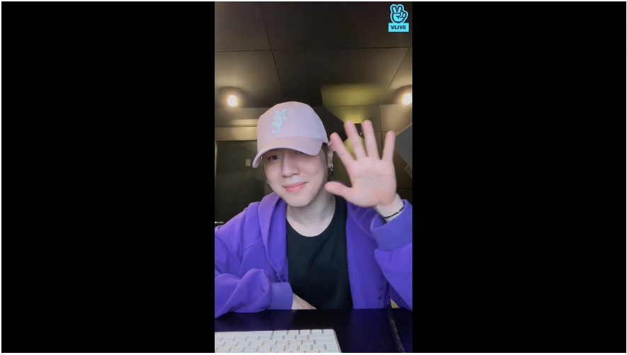 (Naver's V Live)