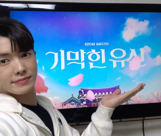 디모스트엔터테인먼트 제공