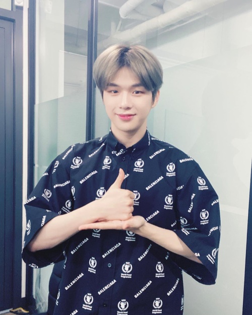 사진=강다니엘 인스타그램