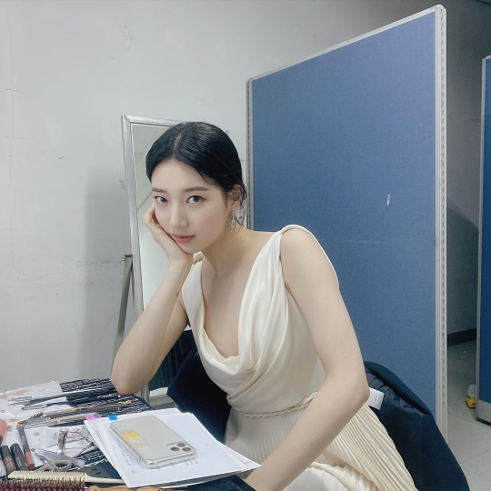 수지 인스타
