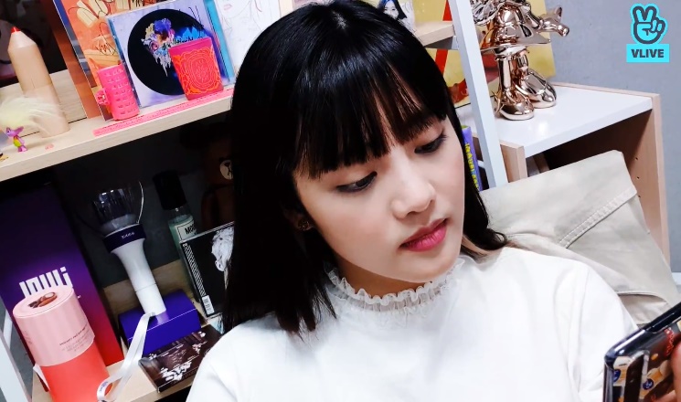 (Naver's V Live)