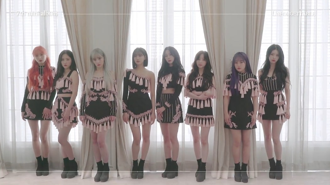 (Naver's V Live)