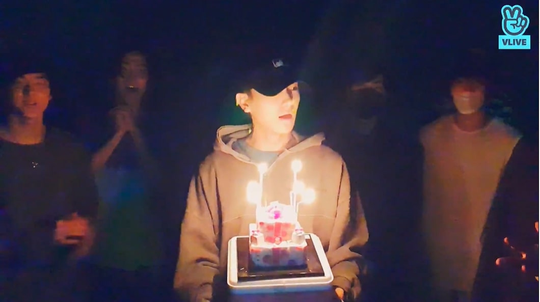 (Naver's V Live)