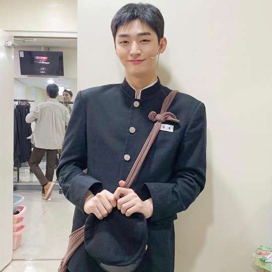 윤지성 인스타그램
