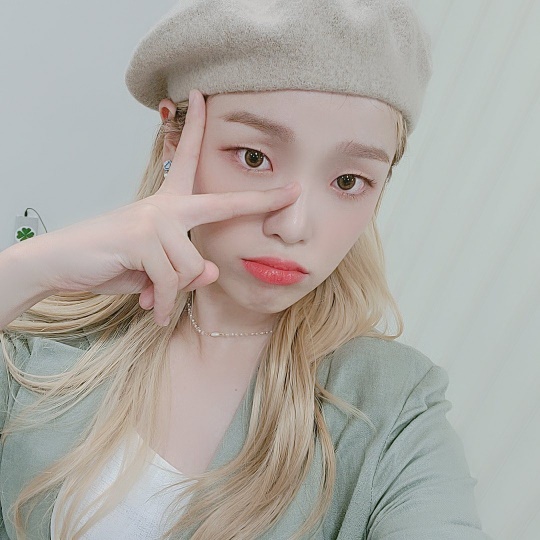 오마이걸 공식 인스타그램