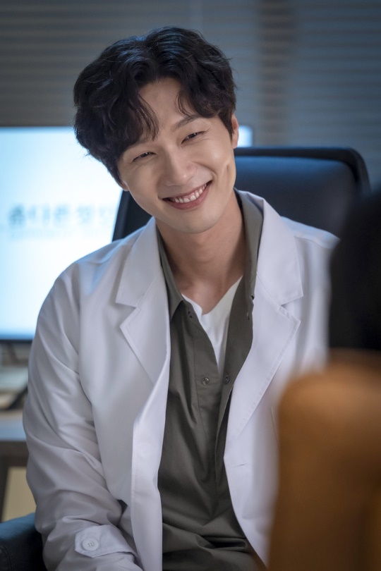 사진='연애는 귀찮지만 외로운 건 싫어!' 스틸컷