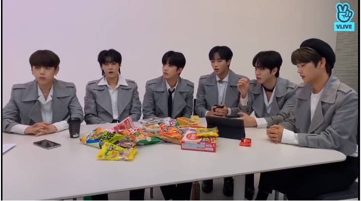 (Naver's V Live)