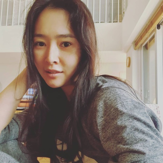 메이비 인스타