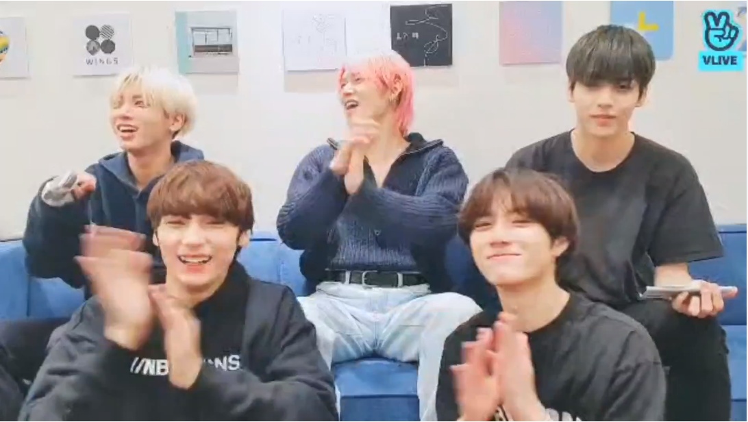 (Naver's V Live)