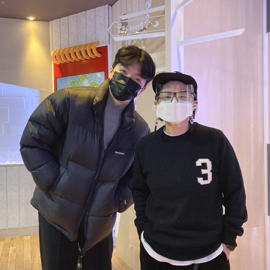 MBC FM4U '정오의 희망곡 김신영입니다' 인스타그램