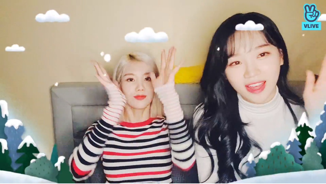 (Naver's V Live)