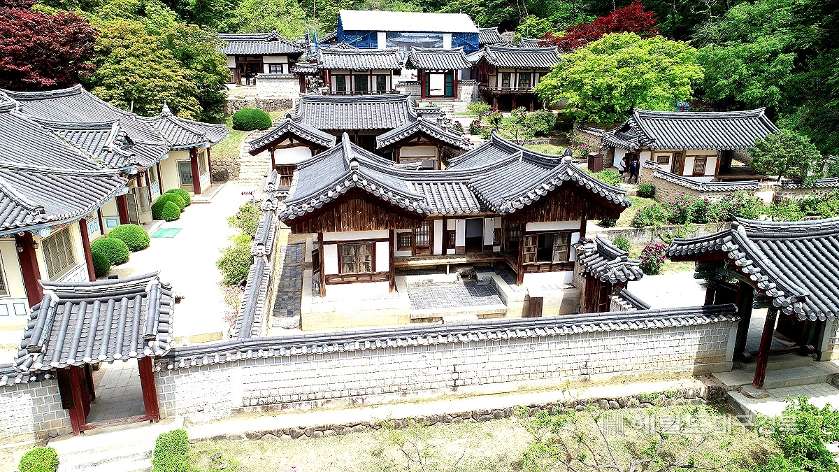 국가지정문화재 제2106호로 지정된 도산서원 농운정사(안동시 제공)
