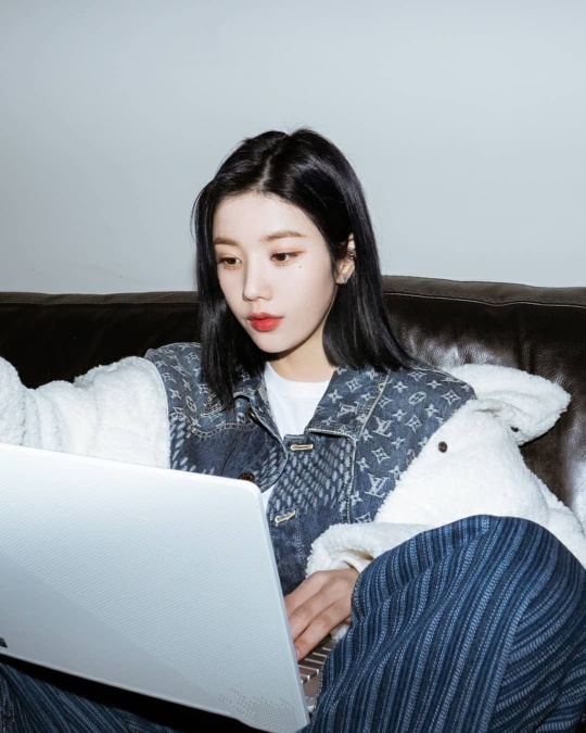 권은비 인스타그램