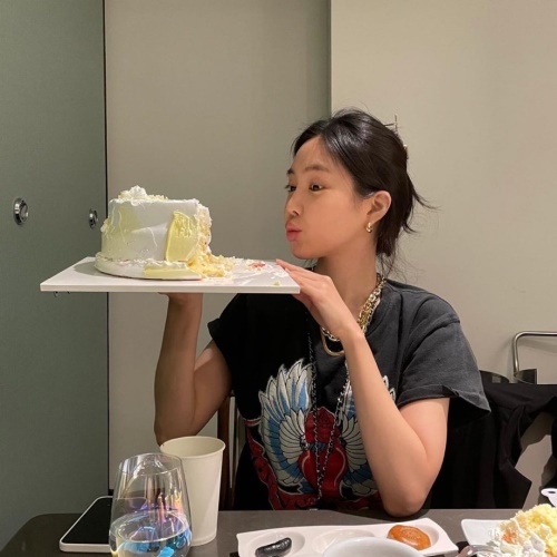 사진=손나은 인스타그램