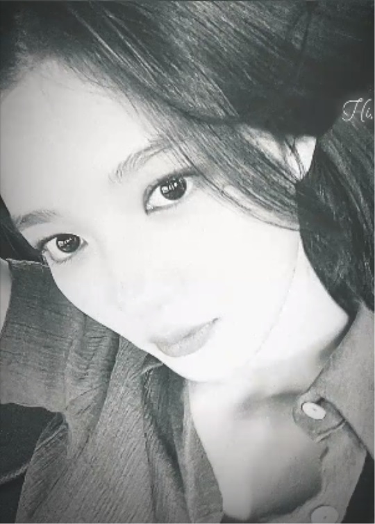 김유정 인스타 스토리
