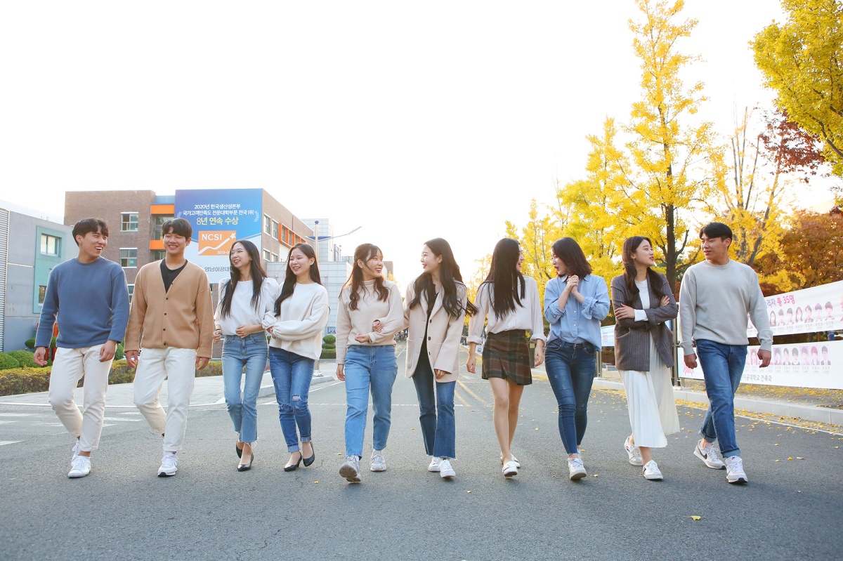 영남이공대 홍보대사들 모습.[영남이공대 제공]