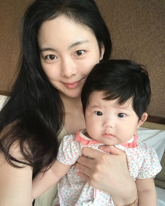 한지우 