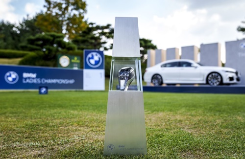 BMW 레이디스 챔피언십 2021 트로피가 공개됐다.