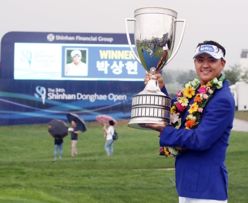 박상현이 2018년 신한동해오픈을 포함해 시즌 3승을 하면서 한 시즌 남자 최고 상금액을 기록했다.