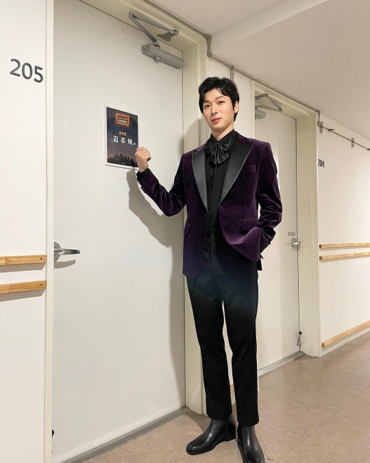 라이트하우스 인스타그램