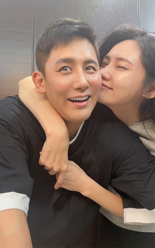 우효광 웨이브