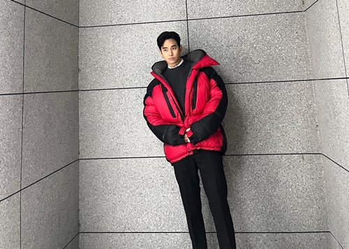 사진=김수현 인스타그램