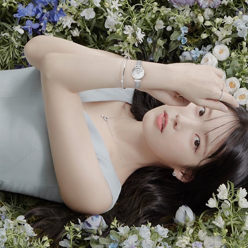 사진=아이유 인스타그램