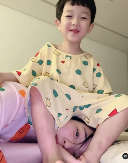 율희 인스타