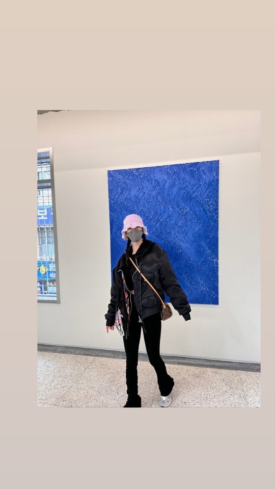 지민 인스타 스토리