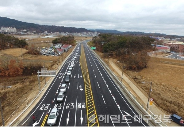 예천군이 경북 신도청 연계 도로망 확중으로 경북의 중심도시로 우뚝서고 있다.(예천군 제공)